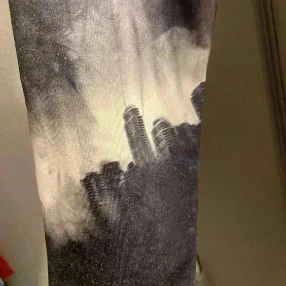 Nike Pro Combat Dri-Fit women’s small in black & white tie dye EUC - Picture 5 of 7